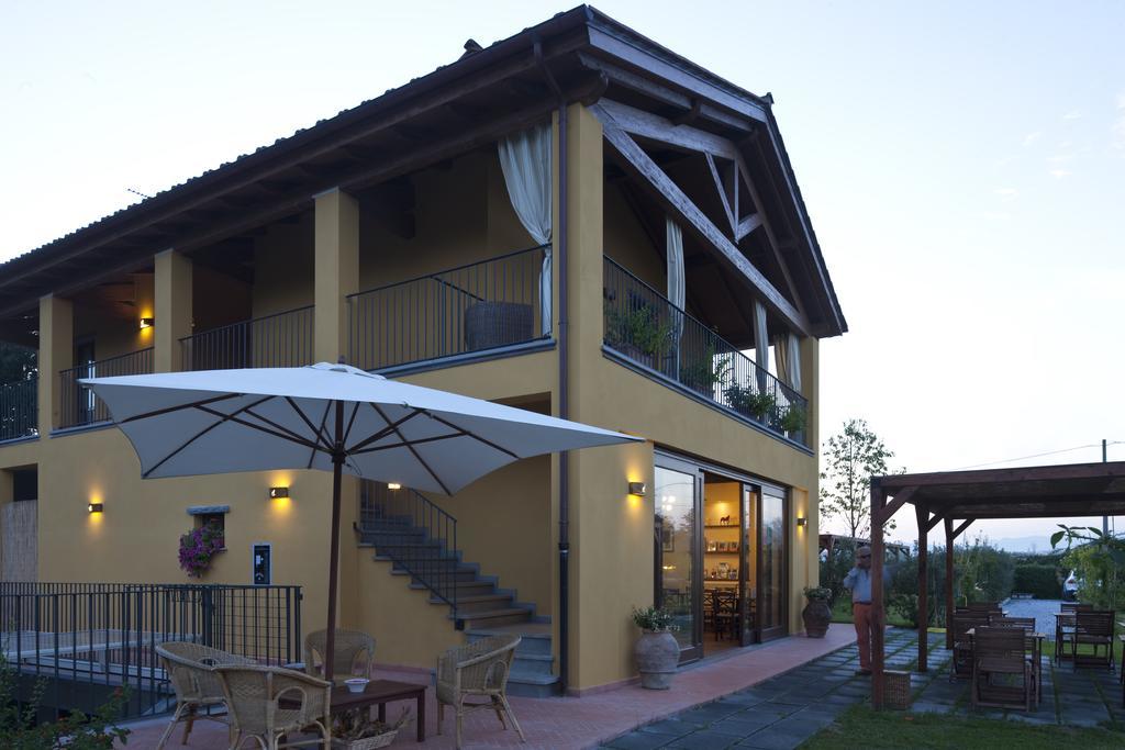 Gasthaus Antico Casale Sarzana Exterior foto